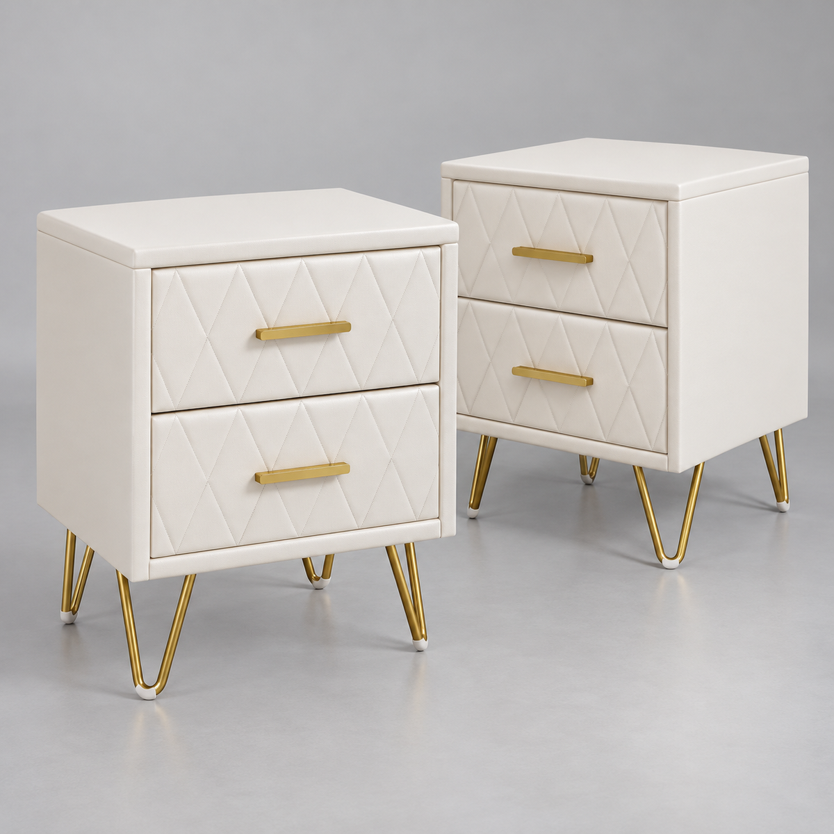 Lot de 2 tables de chevet Style C sur fond argenté