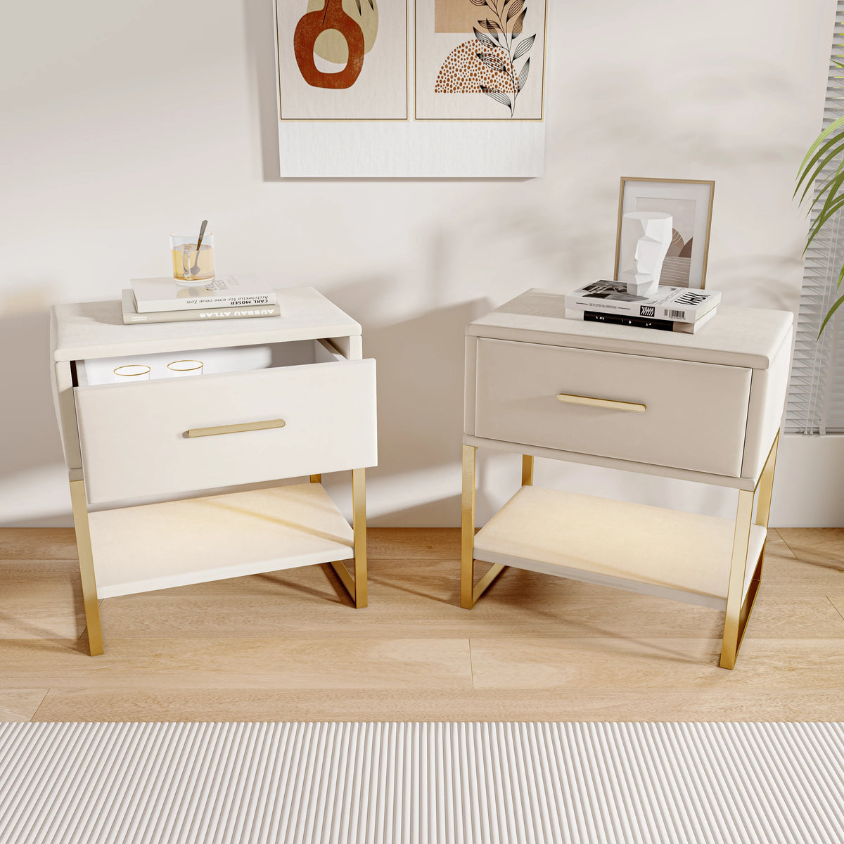 Lot de 2 tables de chevet blanches avec pieds dorés